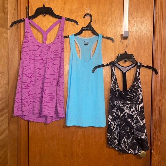 •OLD NAVY•BUNDLE OF 3-ACTIVEWEAR TANK TOPS SIZE S-M EUC - Picture 2 of 14